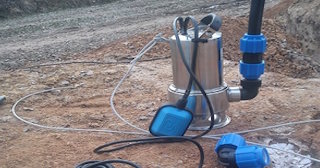 Установка дренажного насоса в Пыть-яхе - услуги от СантехДомПть, расценки от 3135 рублей